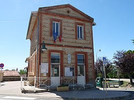 The town hall in Labruyère-Dorsa