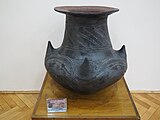 Lăpuș Group pottery, 13th century BC.[4]