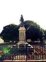 Au mépris du danger (d) (monument aux morts)