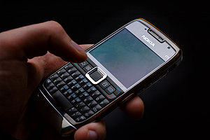 Nokia E71 hold in the palm