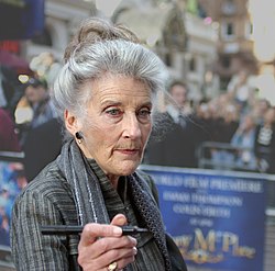 Phyllida Law på premiären av filmen Nanny McPhee, vars manus skrevs av hennes dotter Emma Thompson, 2005.