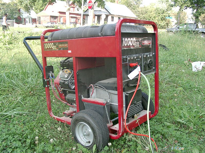 Berkas:Portable electrical generator angle.jpg