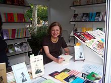 Pilar de Vicente-Gella, at the 2007 Retiro park book fair of Madrid, 2007