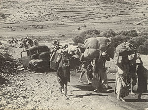 Palestinian refugees making their way to Leban...
