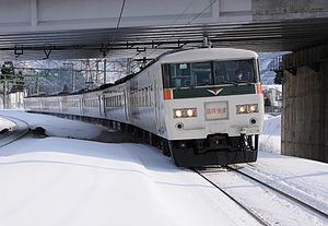 185系で運転される「シーハイル上越」 （2014年2月）