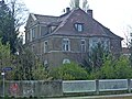 Villa mit Einfriedung