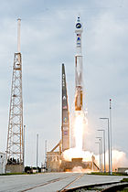 Atlas V carrying LRO and LCROSS Atlas V(401) launches with LRO and LCROSS.jpg