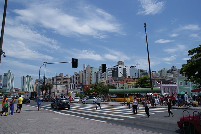 Centro visto da Avenida Paulo Fontes.