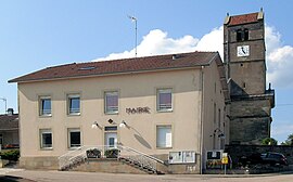 The town hall in Dompierre