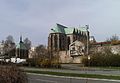 Vue Est, à gauche la chapelle gothique Sainte-Madeleine