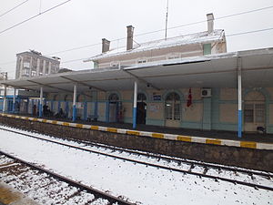 Maltepe railway station.JPG