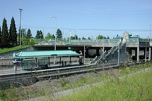 Northeast 82nd Avenue MAX station.jpg