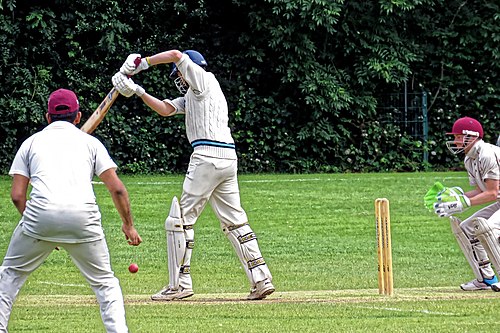 Old_Finchleians_Cricket_Club_v_Highgate_Taverners_Cricket_Club_at_Finchley,_London,_England_05