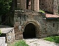 Shiomgvime. Saint John the Baptist chapel. The entrance (Photo A. Muhranoff, 2011).jpg