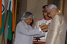 Charles Correa pigreresibi Padma Vibhushan ki Presidente Dr. A.P.J. Abdul Kalam