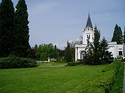 A malonyai kastély és arborétum