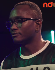Brymo performing "Let Us Be Great" for Ndani Sessions in November 2018