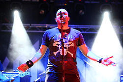Daško Milinović kao pevač benda Red junion na Egzitu, 2012.