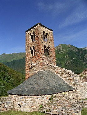 L'église Saint-Pierre de Mérens.