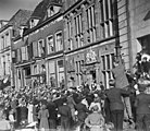 Bevrijding gevierd voor het stadhuis