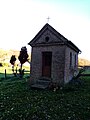 La chapelle funéraire seigneuriale.