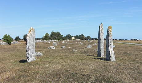 Ölandse stenen uit kalksteenplaten