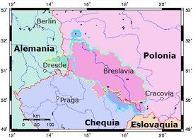 La Silesia histórica superpuesta con las fronteras actuales: la medieval (rosa obscuro), la bohemia premoderna (violeta claro), la provincia de los Habsburgo (delimitación azul) y la Silesia prusiana (frontera amarilla).