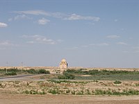 Mausolée, vue éloignée