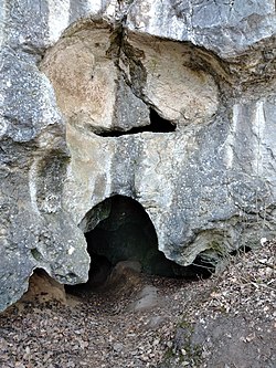 A Szalay-barlang bejárata 2021-ben