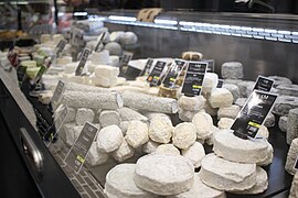 Vitrine d'une fromagerie