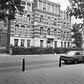 De school in 1979, nog steeds met voortuin