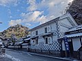 雪化粧の辻本店