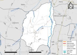 Carte en couleur présentant le réseau hydrographique de la commune