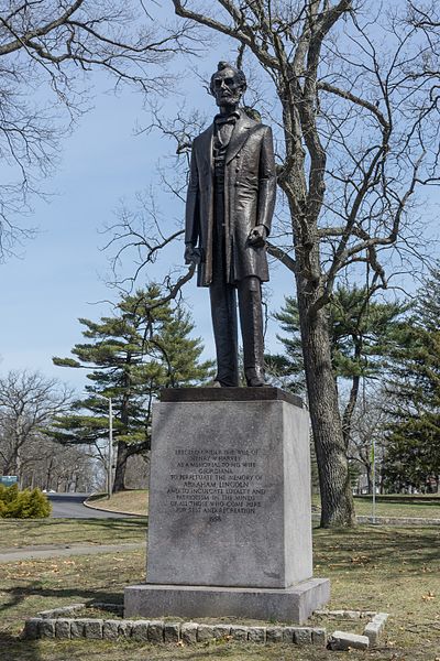 File:Abraham Lincoln statue, Roger Williams Park, Providence, Rhode Island.jpg