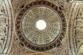 Cúpula desde el interior de la iglesia.