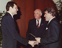 Verleihung des FAG-Preises 1988 mit Georg Schäfer (III) (Mitte)