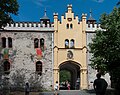 Schloss Hauenstein mit alter Feste (Zámek Hauenštejn s tvrzištěm)