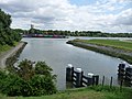 III Uitstroom haven in Oude Maas (vanaf de sluis)