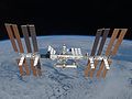 La Estación Espacial Internacional es un centro de investigación que está siendo construido en la órbita terrestre. Comenzó a construirse en 1998, con la puesta en órbita del módulo ruso Zarya, y está previsto terminarla en 2010. Por la NASA.