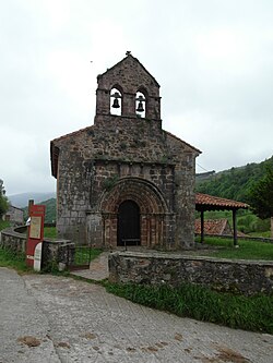 Skyline of Lamasón