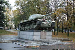 KV-85 in Avtovo.jpg