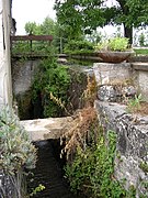 La Sansfond à son débouché à l'abbaye de Cîteaux. Voir aussi Ordre cistercien le Génie hydraulique