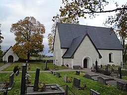 Lunda kyrka i oktober 2009