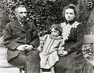 Marie, Pierre and Irene Curie Deutsch: Marie, ...