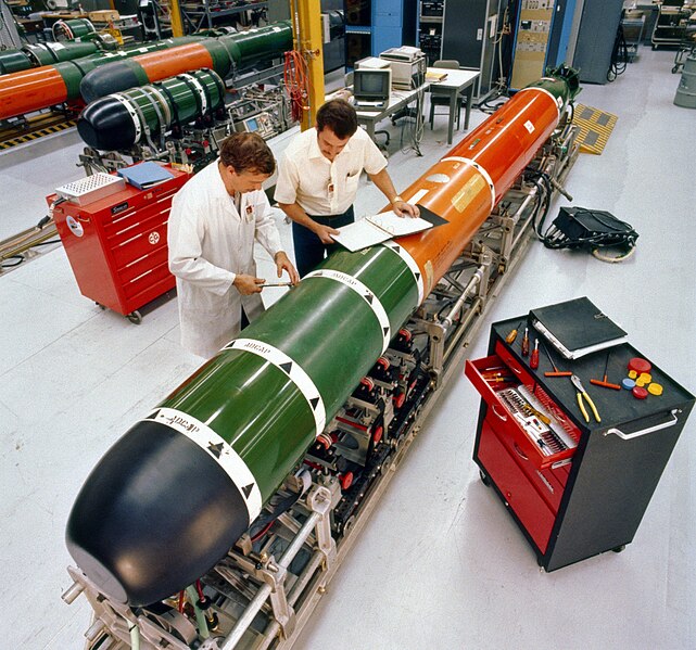 641px-Mk_48_torpedo_maintenance_1982.JPEG