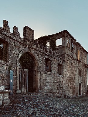 Casa antiga da Câmara de Melo (antiga)