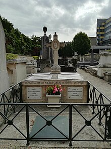 Tumba actual de Pedro Coudrin y de Enriqueta Aymer en la casa de la Congregación de los Sagrados Corazones en el n.º 37 de la Rue Picpus, París.