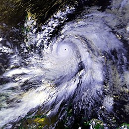 Тайфун Бабс 20 октября 1998 г. 0455Z.jpg