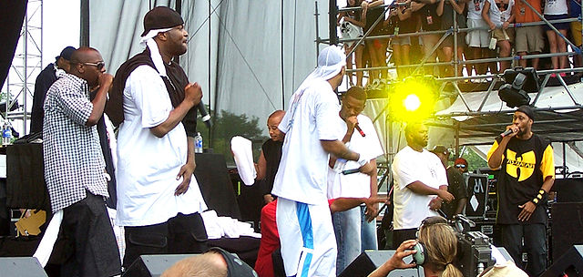 640px-Wu_Tang_Clan_on_Stage.jpg