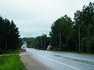 Дорога через посёлок Горные Ключи